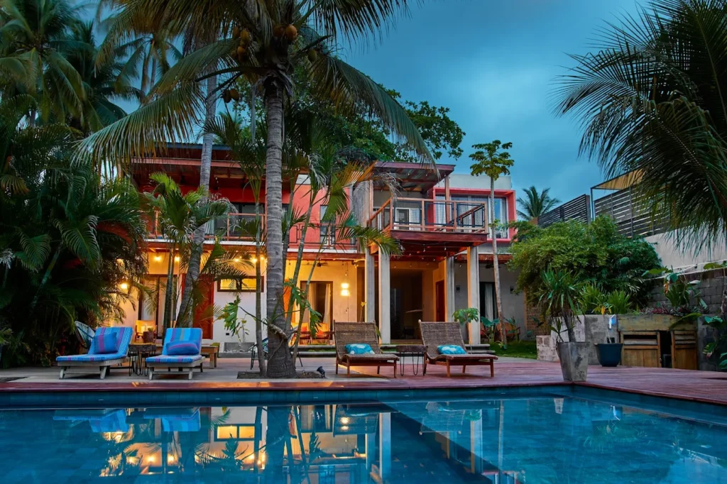 Pool and accomadation from Balance retreat